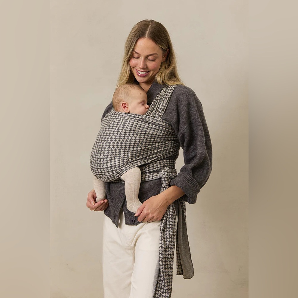 Solly Baby Houndstooth Wrap